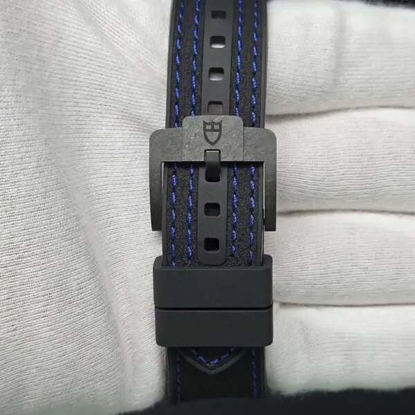 Carbon 25 Watch Clasp