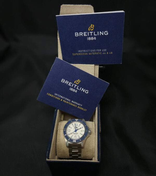 Superocean Automatic 42 - White/Blue